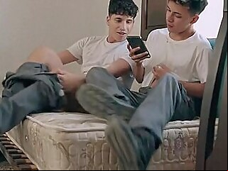 [hbw] Latin Bare Boys bareback big cock brunette